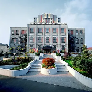 Starhotels Business Palace Италия